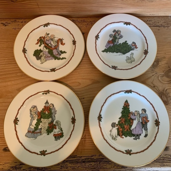 Fitz & Floyd holiday dessert plates. - Picture 1 of 6